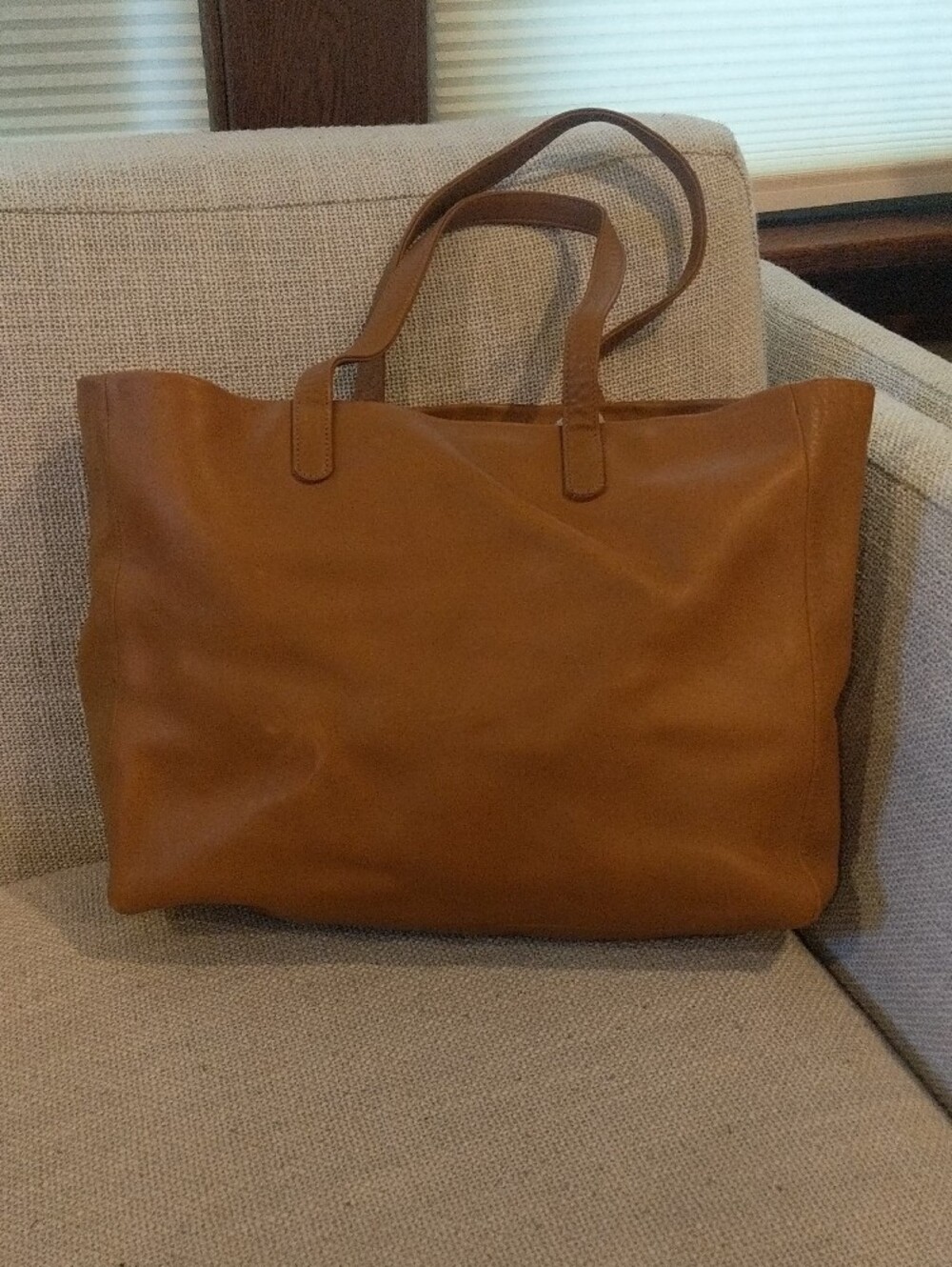 ✨ RARE FIND: Vintage USA BAGGU Minimalist Leather Tote in Saddle Tan ✨ - Picture 3 of 16